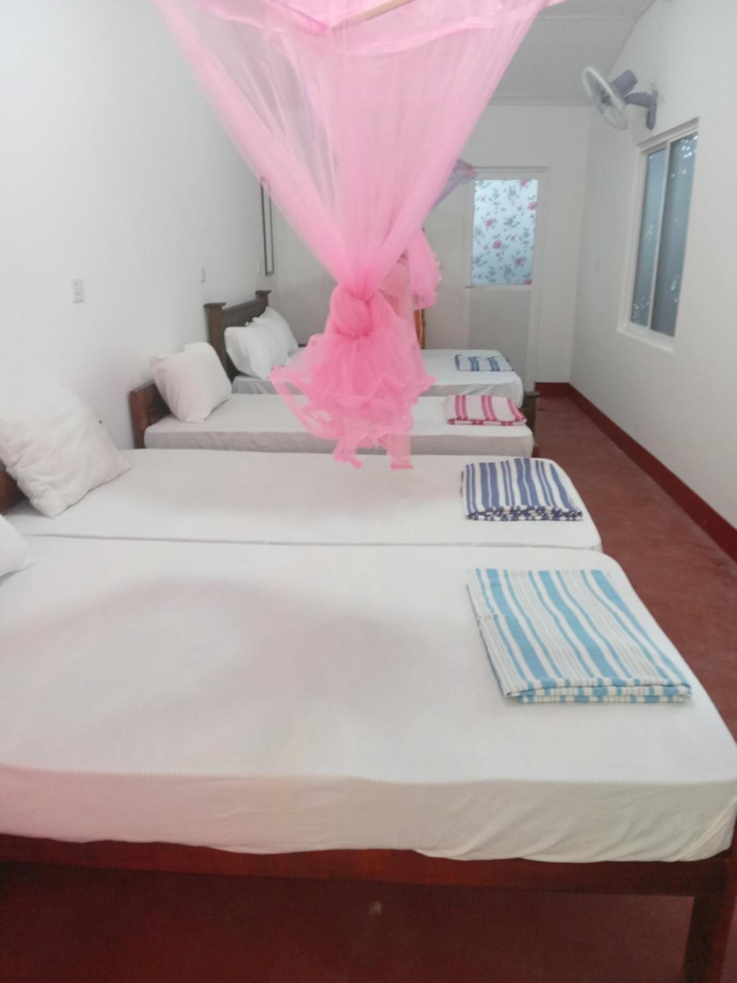 Vibushan Guest House Nilaveli Exterior foto