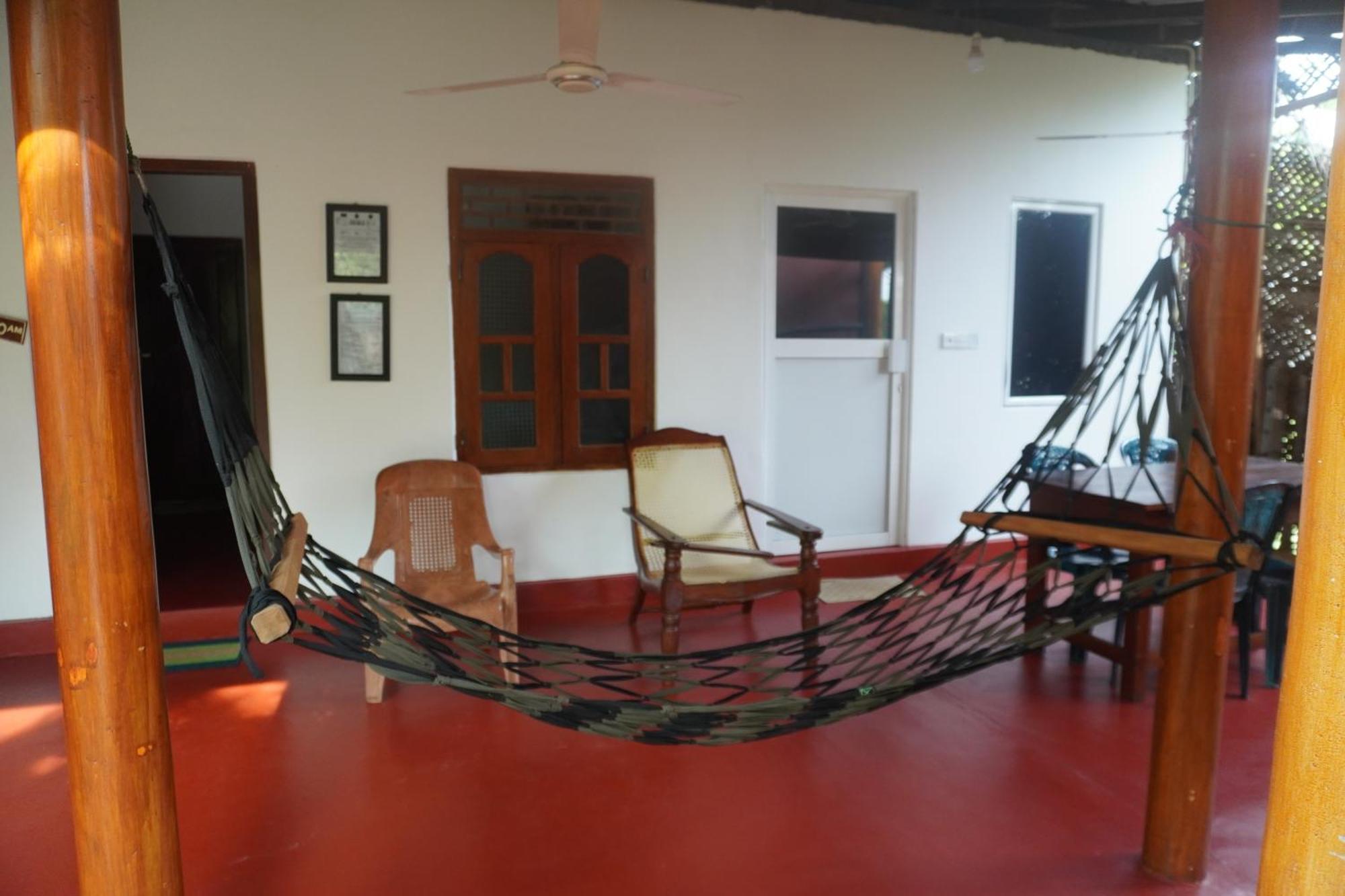 Vibushan Guest House Nilaveli Quarto foto
